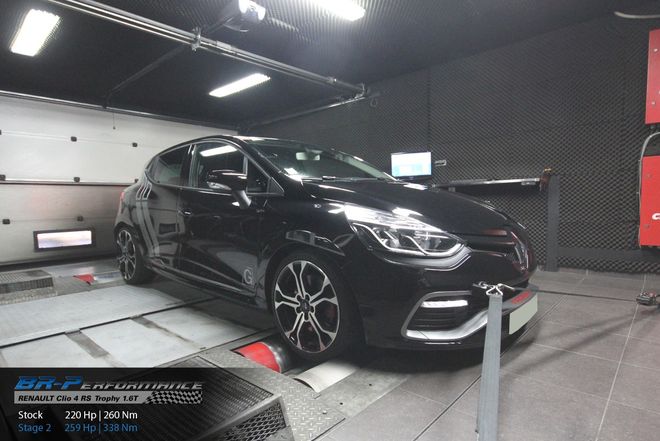 Renault Clio 4 / IV RS Trophy Phase 1 1.6 220ch - Baquets Trophy Chauffants  - RS Monitor - Caméra - Black Pack - Courtage Expert Auto